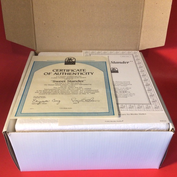 RHODES STUDIOS FIRST ISSUE IN THE MUSICAL CAROUSEL TREASURES COLECTION - Picture 4 of 16